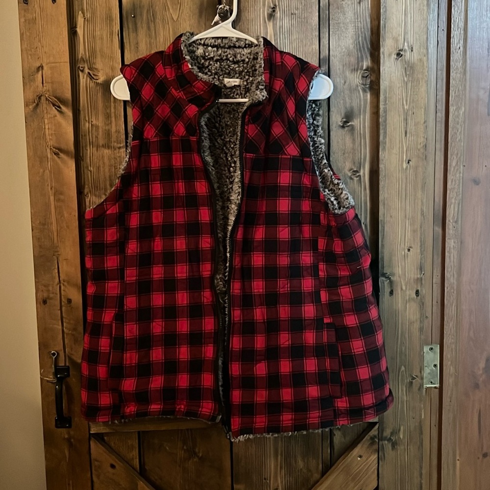 Maurice’s XXL buffalo plaid vest